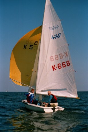 Roy Henderson and Audrey Wallace enjoying near perfect conditions on board a 470 dinghy on the Forth